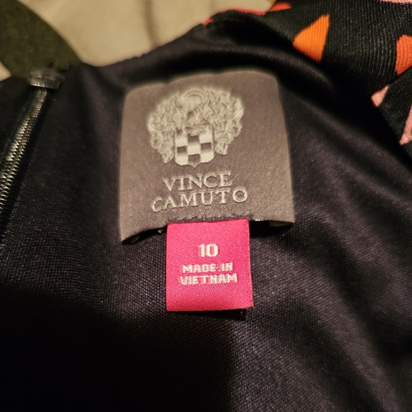 Vince Camuto Sleeveless Dress - Picture 5 of 7